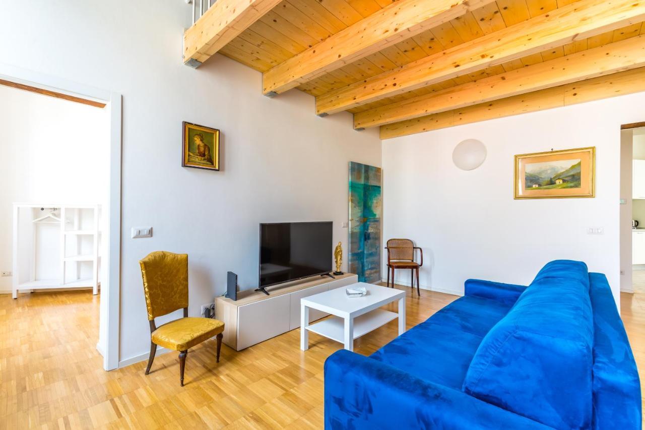 Nova Stylish House In Center By Napoliapartments Экстерьер фото