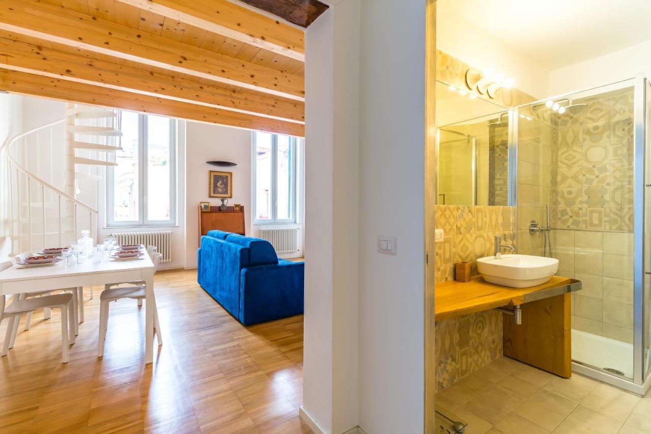 Nova Stylish House In Center By Napoliapartments Экстерьер фото