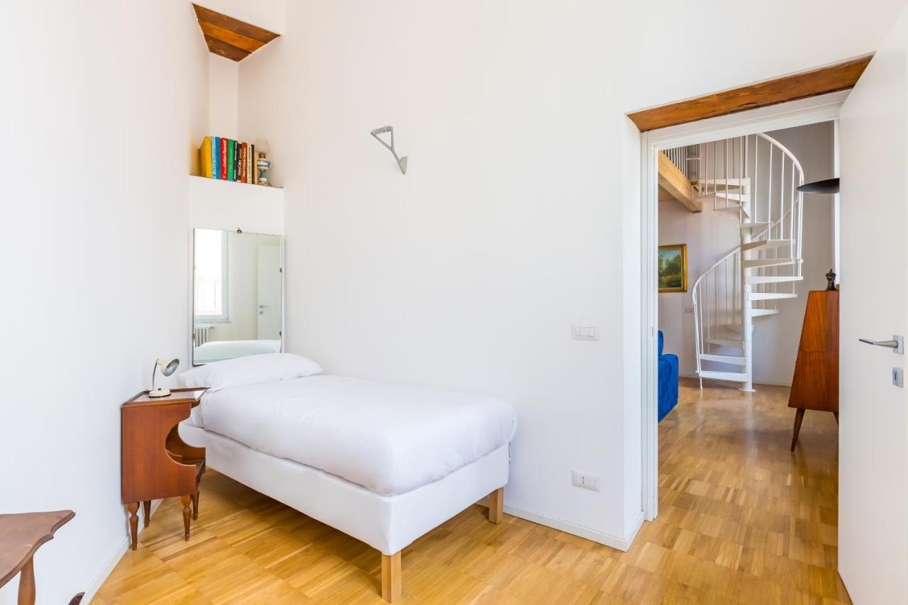 Nova Stylish House In Center By Napoliapartments Экстерьер фото