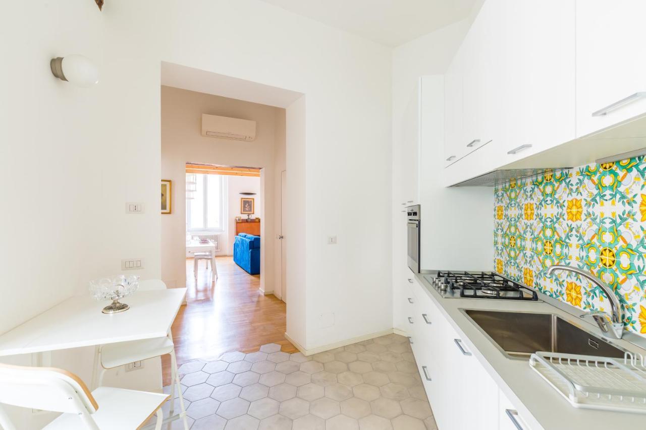 Nova Stylish House In Center By Napoliapartments Экстерьер фото